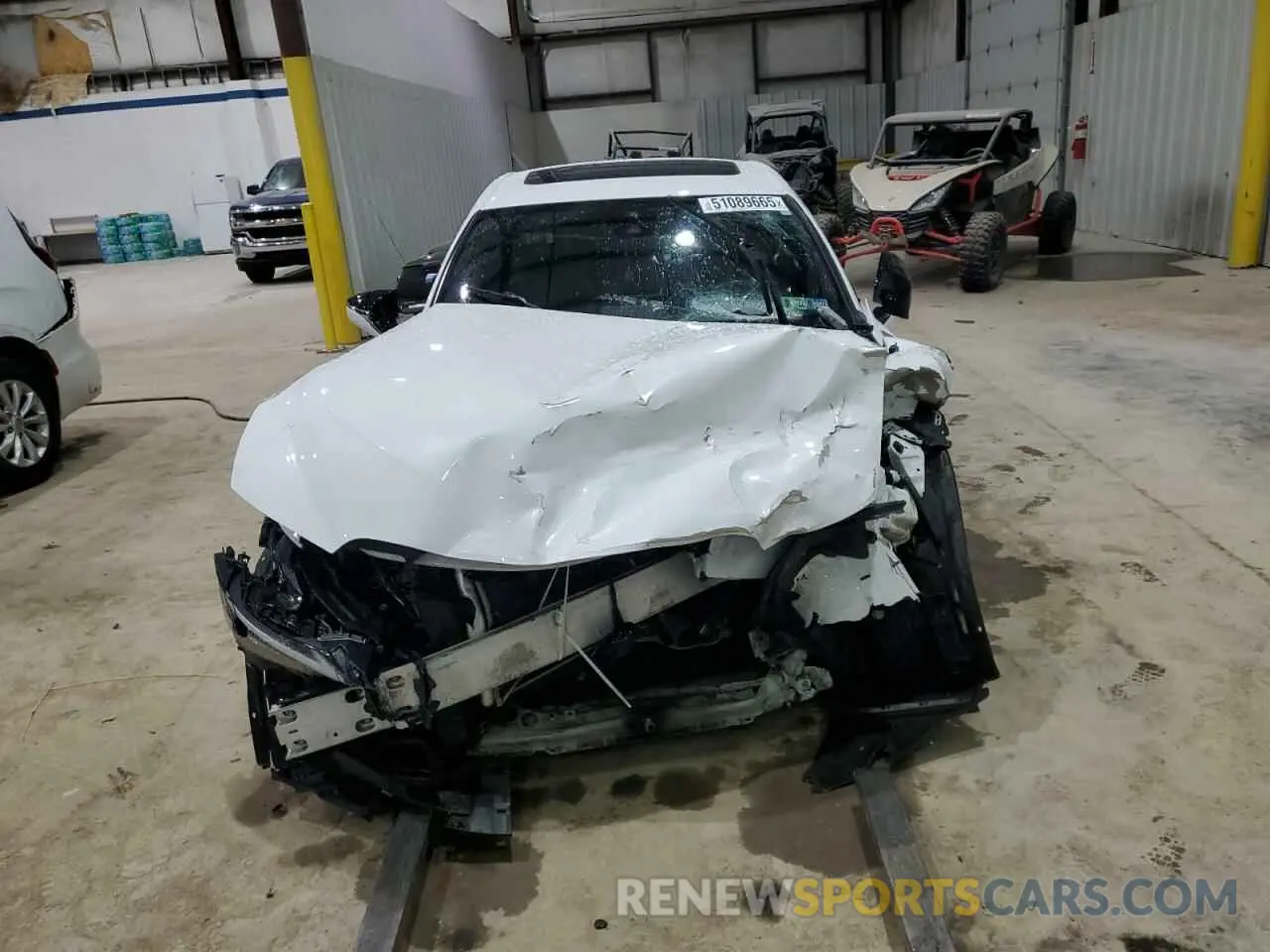 5 fotografías del automóvil dañado JTHGZ1E25M5019560 LEXUS IS 350 F S 2021