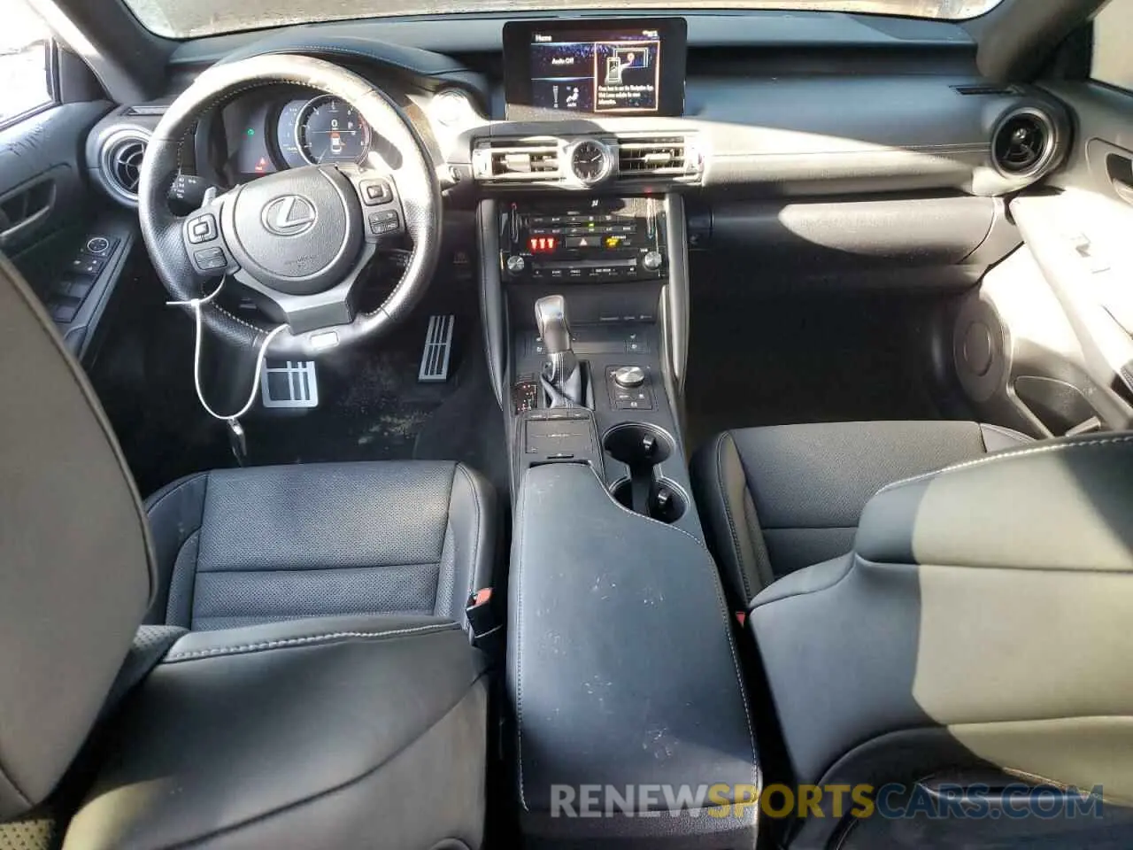 8 fotografías del automóvil dañado JTHGZ1E27M5020600 LEXUS IS 350 F S 2021
