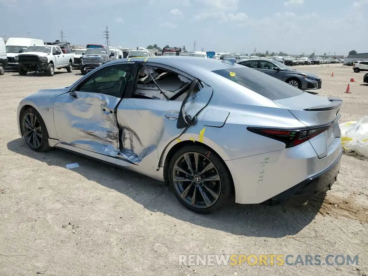 2 fotografías del automóvil dañado JTHGZ1B28N5054583 LEXUS IS 350 F S 2022