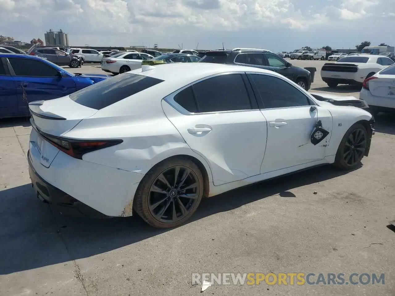 3 fotografías del automóvil dañado JTHGZ1B2XN5058151 LEXUS IS 350 F S 2022