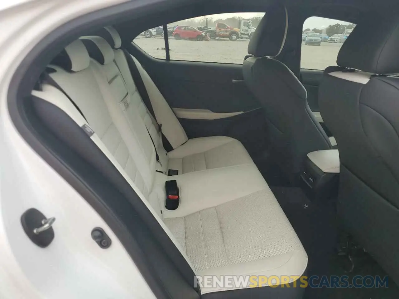 10 fotografías del automóvil dañado JTHGZ1E21N5026717 LEXUS IS 350 F S 2022