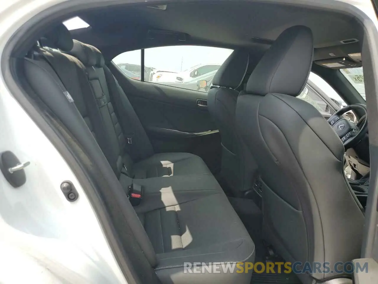 10 fotografías del automóvil dañado JTHGZ1B22P5059412 LEXUS IS 350 F S 2023