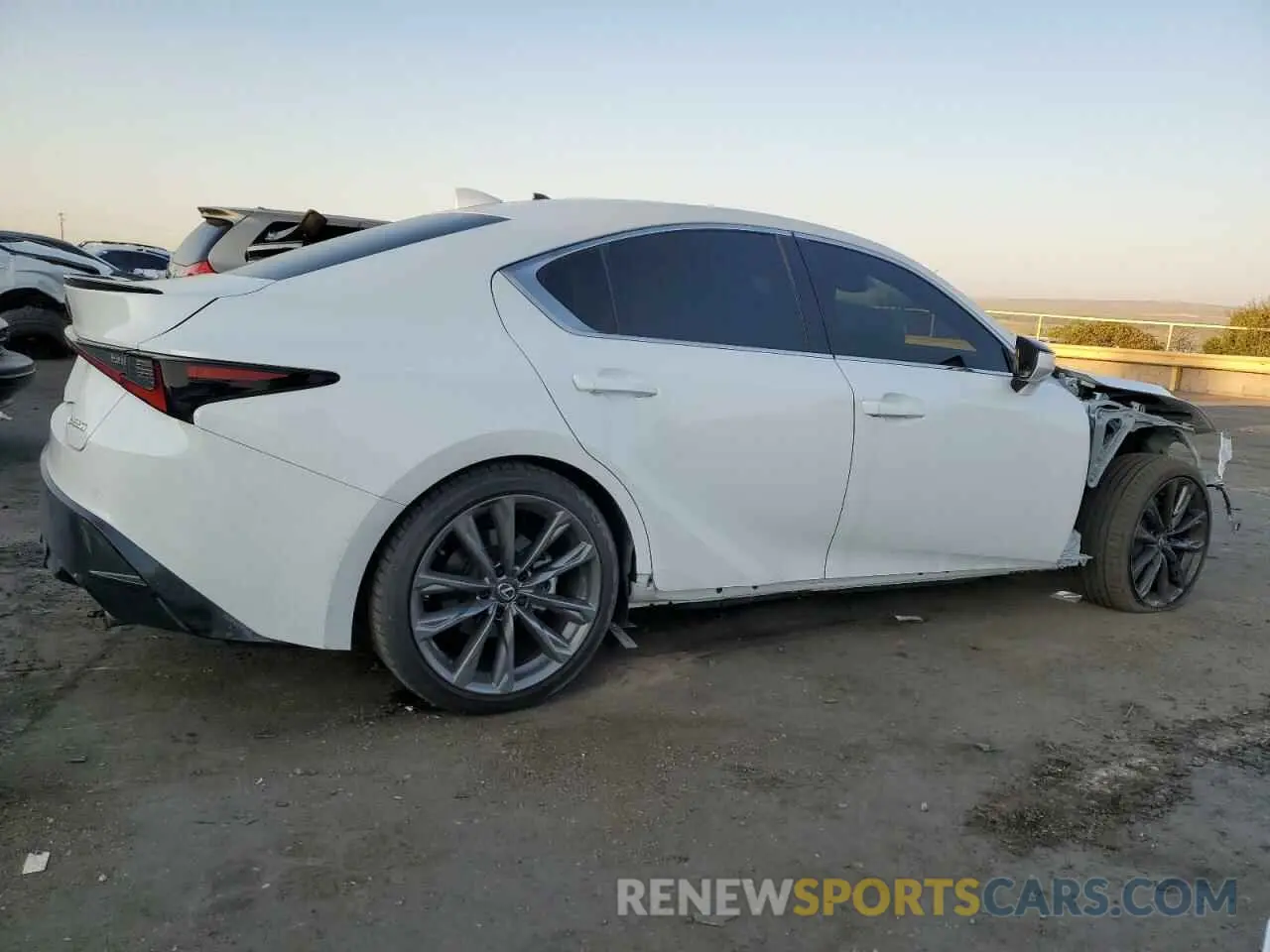 3 fotografías del automóvil dañado JTHGZ1B23P5068118 LEXUS IS 350 F S 2023