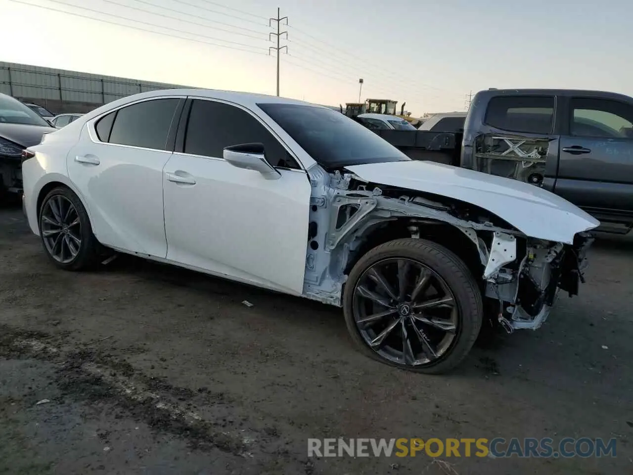 4 fotografías del automóvil dañado JTHGZ1B23P5068118 LEXUS IS 350 F S 2023