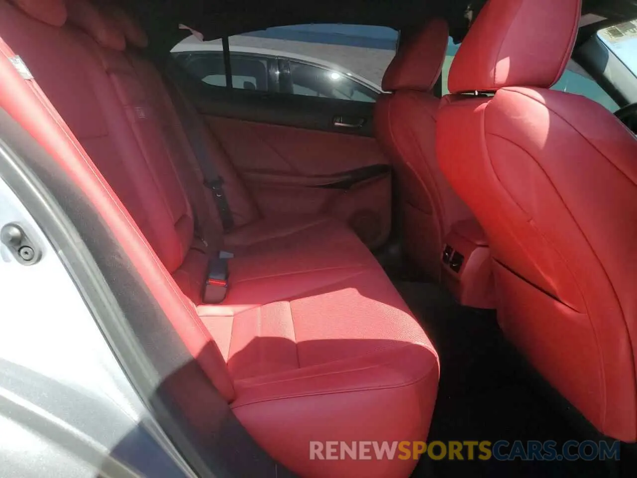 10 fotografías del automóvil dañado JTHGZ1B27P5060331 LEXUS IS 350 F S 2023