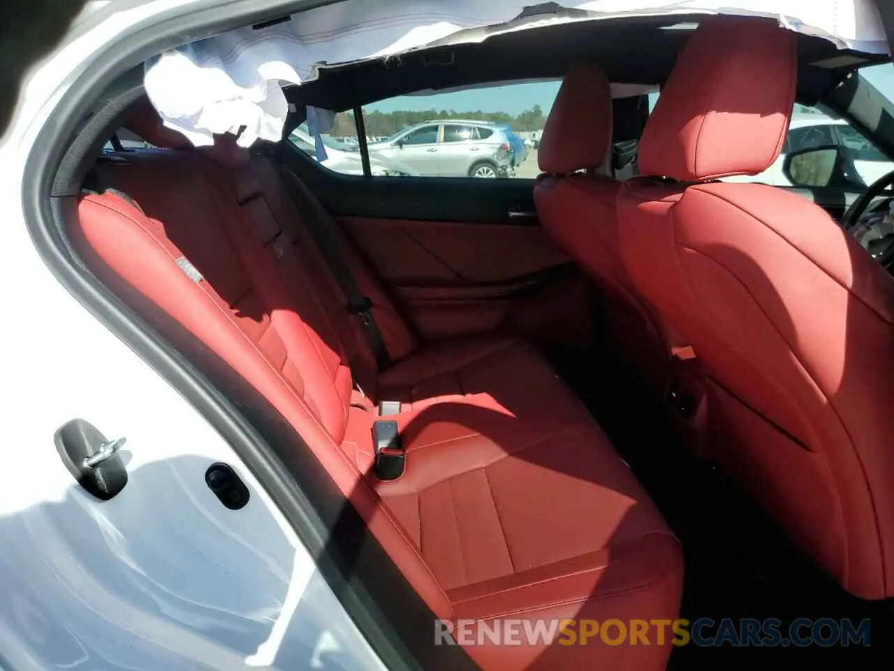 10 fotografías del automóvil dañado JTHGZ1B29P5059715 LEXUS IS 350 F S 2023