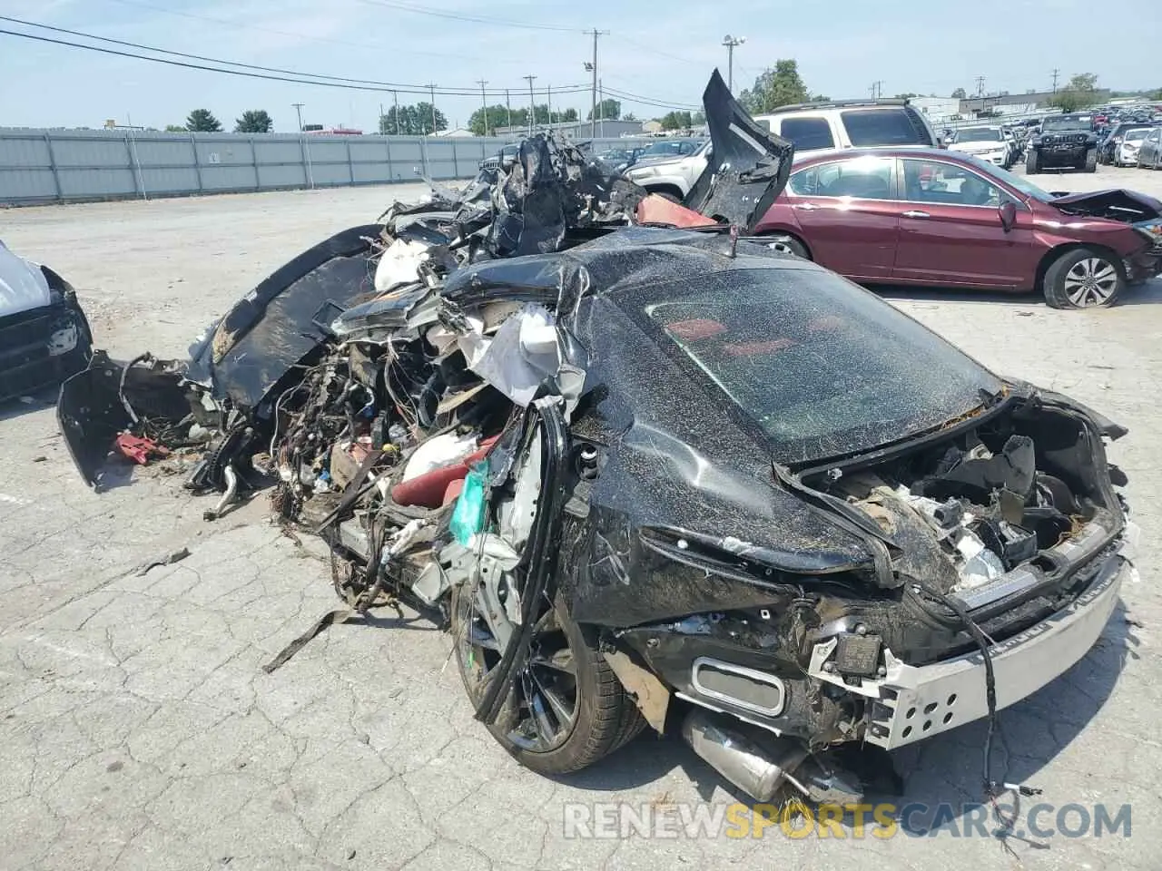 2 fotografías del automóvil dañado JTHGZ1E29P5031344 LEXUS IS 350 F S 2023