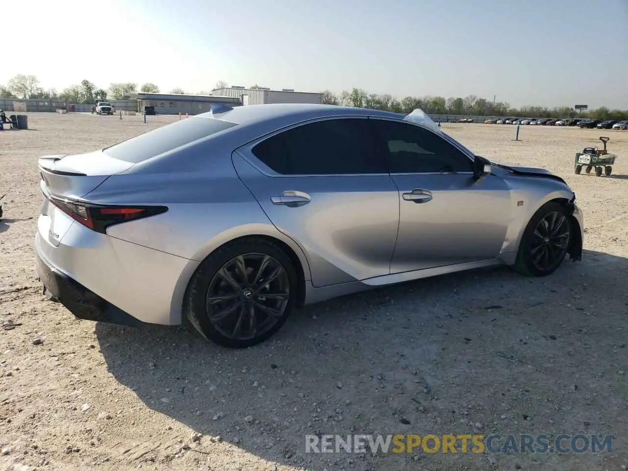 3 fotografías del automóvil dañado JTHBZ1B26R5079711 LEXUS IS 350 F S 2024
