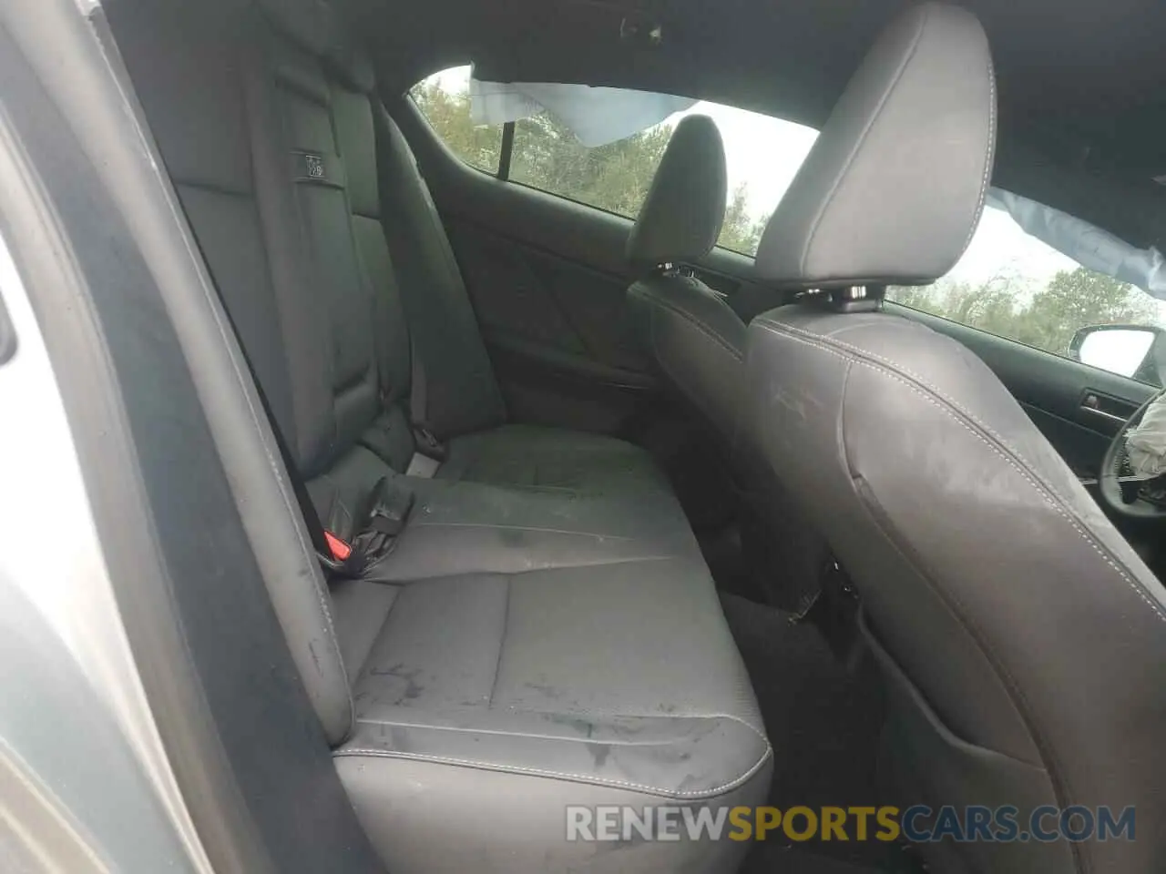 10 fotografías del automóvil dañado JTHBZ1B28R5078088 LEXUS IS 350 F S 2024