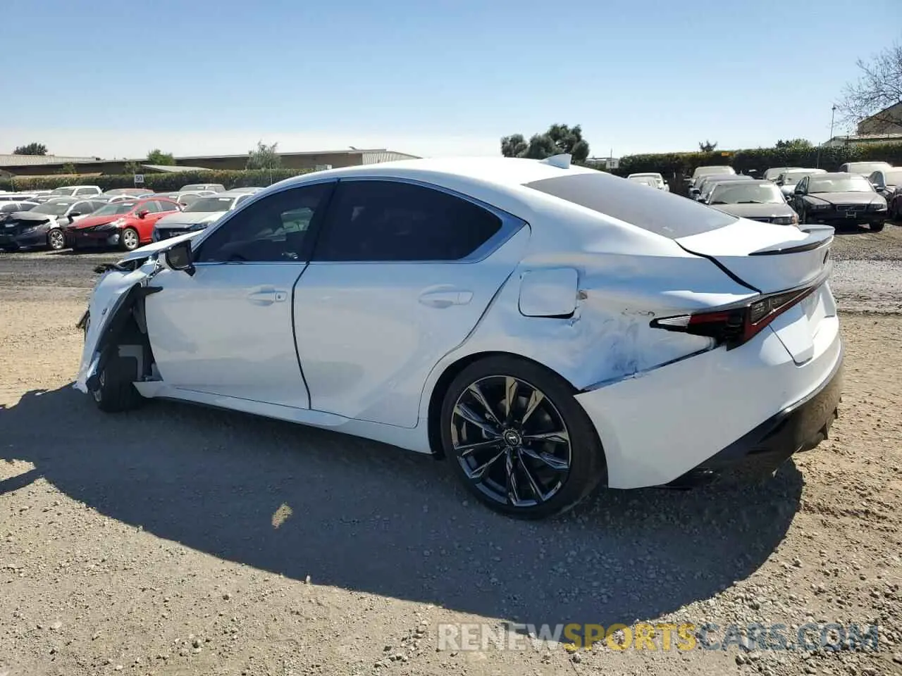 2 fotografías del automóvil dañado JTHGZ1B20R5079872 LEXUS IS 350 F S 2024