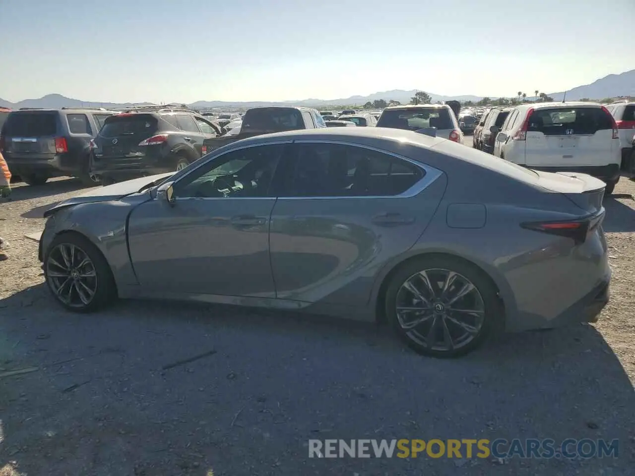 2 fotografías del automóvil dañado JTHGZ1B24R5074190 LEXUS IS 350 F S 2024