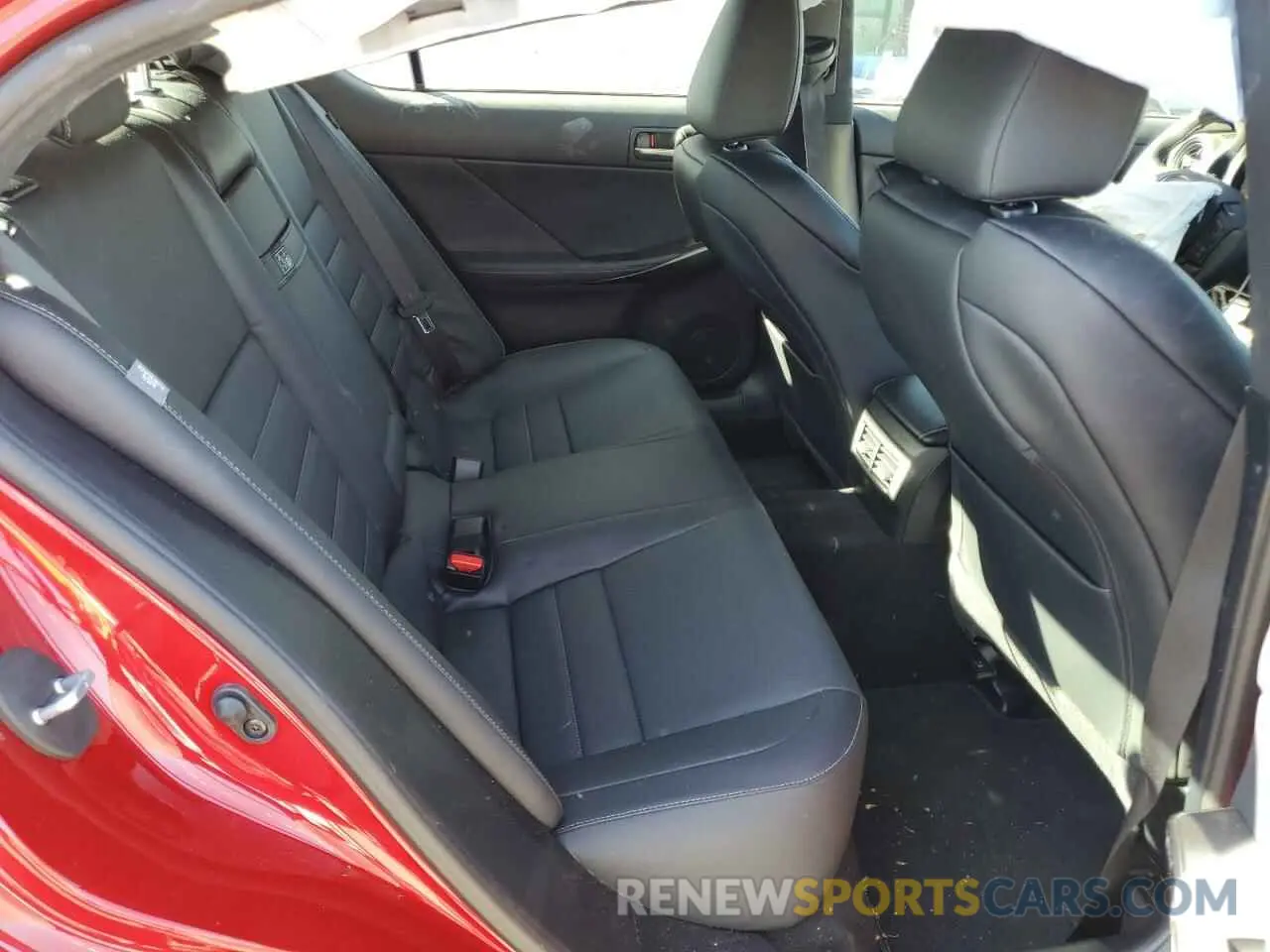 10 fotografías del automóvil dañado JTHGZ1B24R5081625 LEXUS IS 350 F S 2024