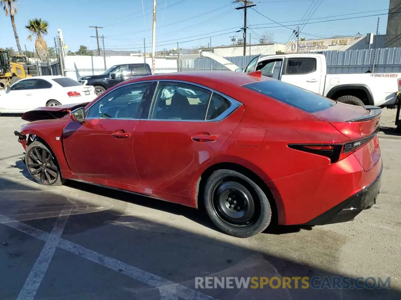 2 fotografías del automóvil dañado JTHGZ1B24R5081625 LEXUS IS 350 F S 2024