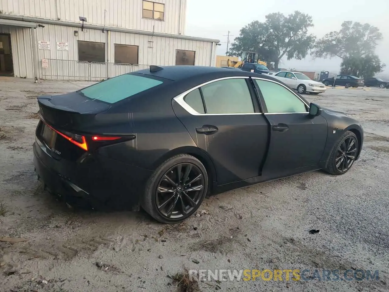 3 fotografías del automóvil dañado JTHGZ1B26R5073302 LEXUS IS 350 F S 2024