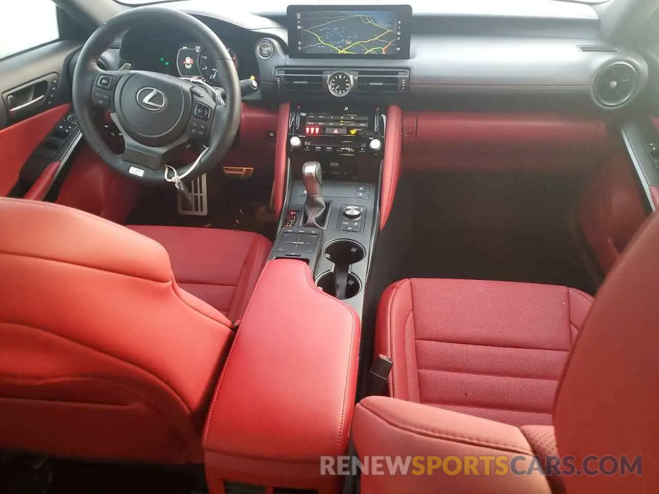 8 fotografías del automóvil dañado JTHGZ1B26R5073302 LEXUS IS 350 F S 2024