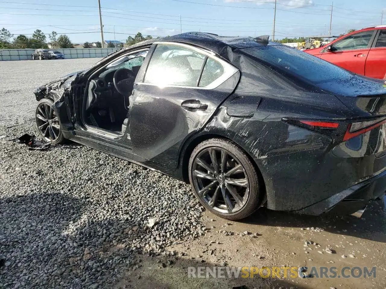 2 fotografías del automóvil dañado JTHGZ1B27R5079058 LEXUS IS 350 F S 2024