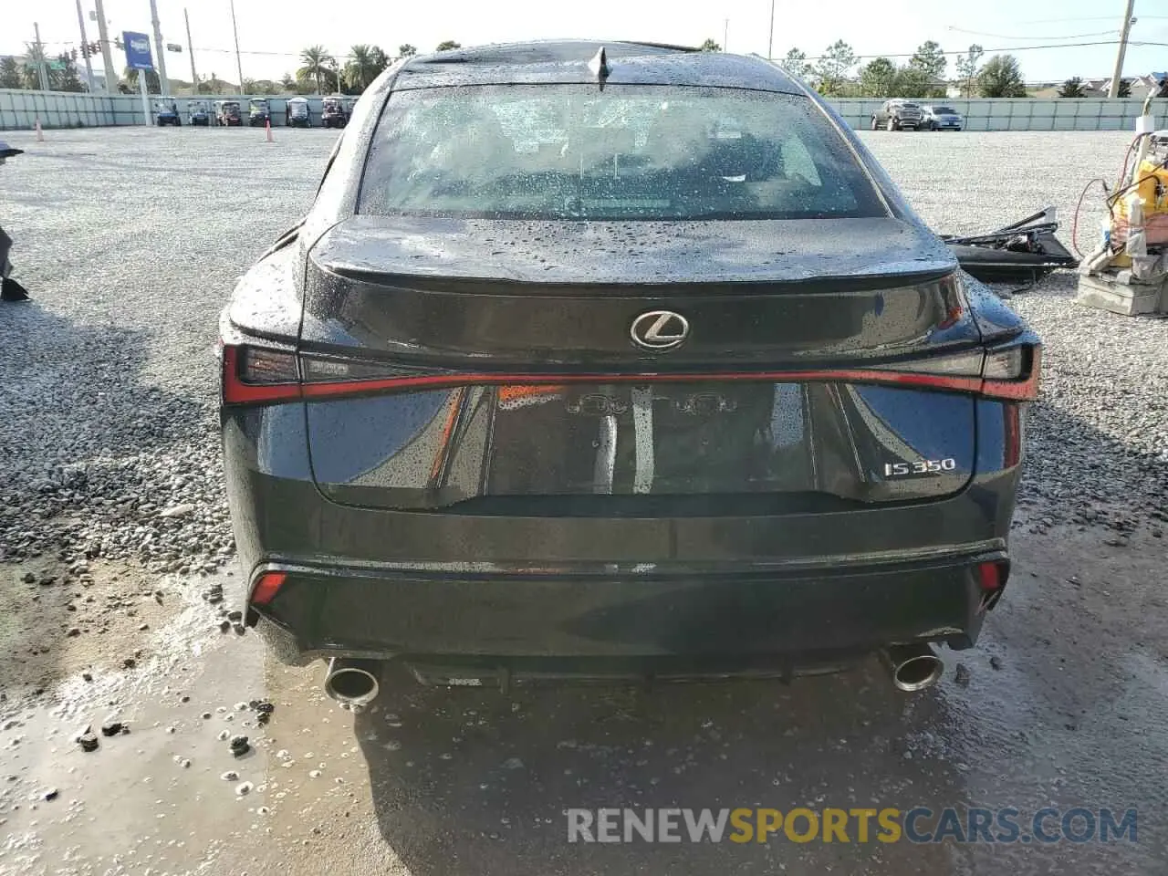 6 fotografías del automóvil dañado JTHGZ1B27R5079058 LEXUS IS 350 F S 2024