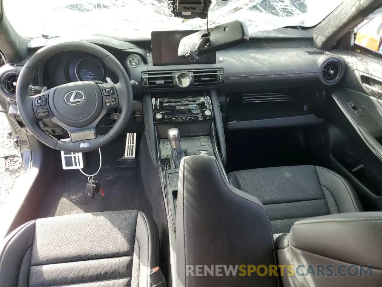 8 fotografías del automóvil dañado JTHGZ1B27R5079058 LEXUS IS 350 F S 2024