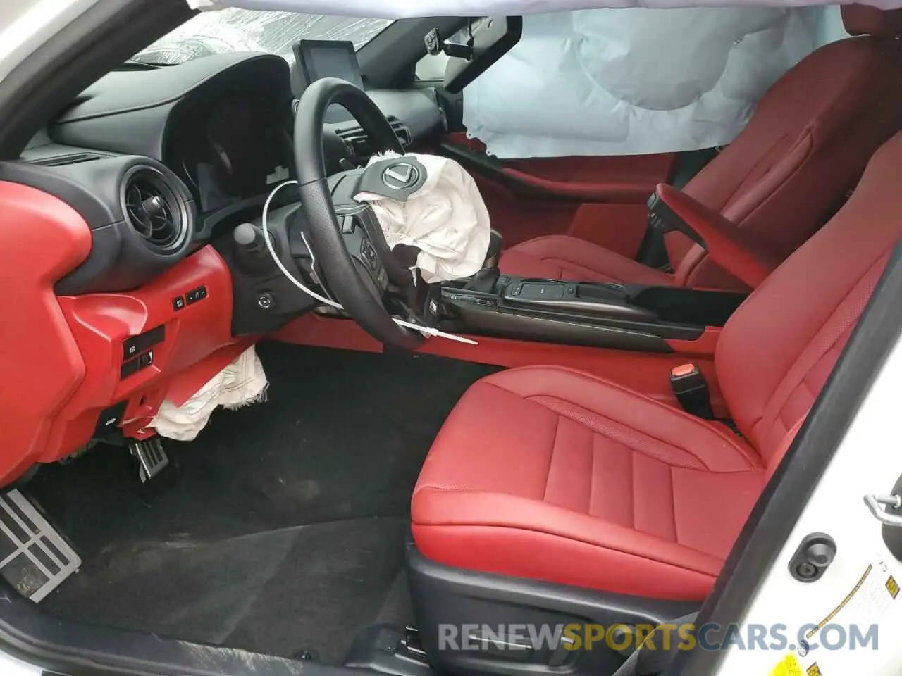 7 fotografías del automóvil dañado JTHGZ1E2XR5033090 LEXUS IS 350 F S 2024