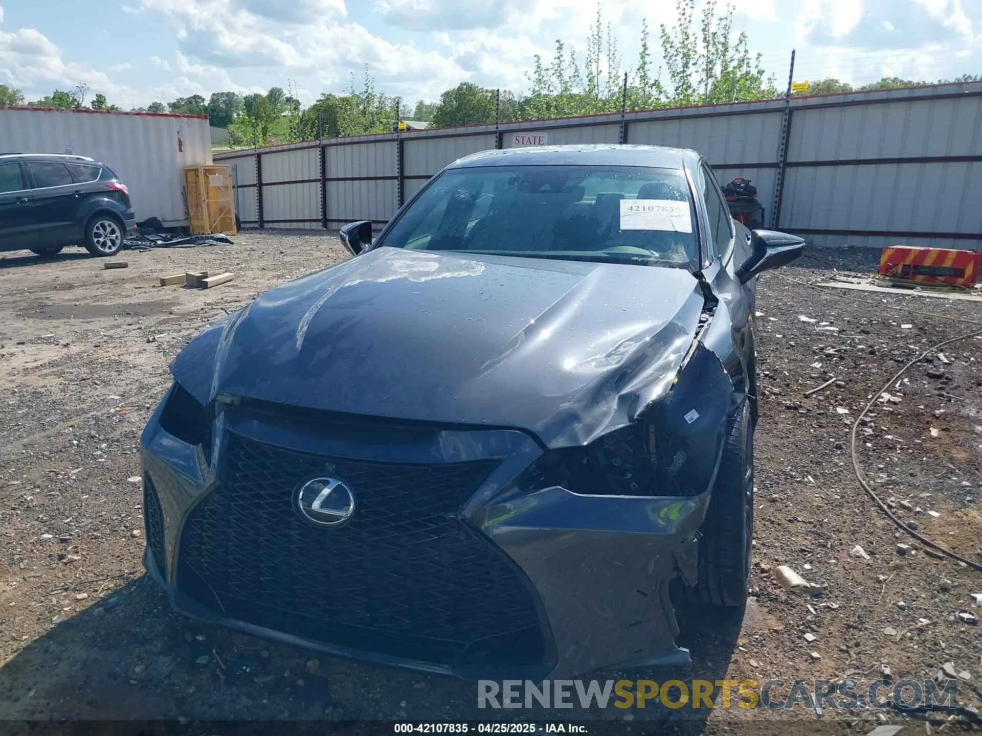 6 fotografías del automóvil dañado JTHAP1D21P5003423 LEXUS IS 500 2023