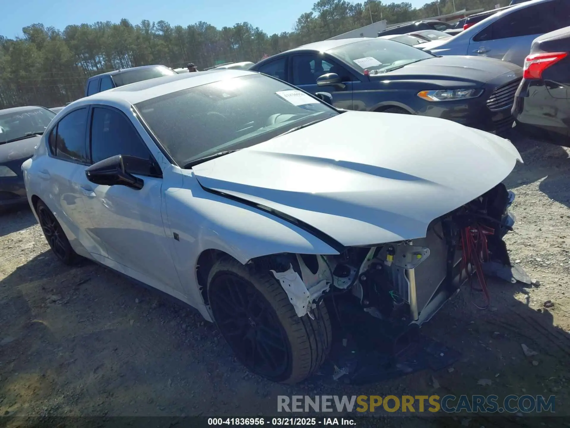 1 fotografías del automóvil dañado JTHAP1D28R5006211 LEXUS IS 500 2024
