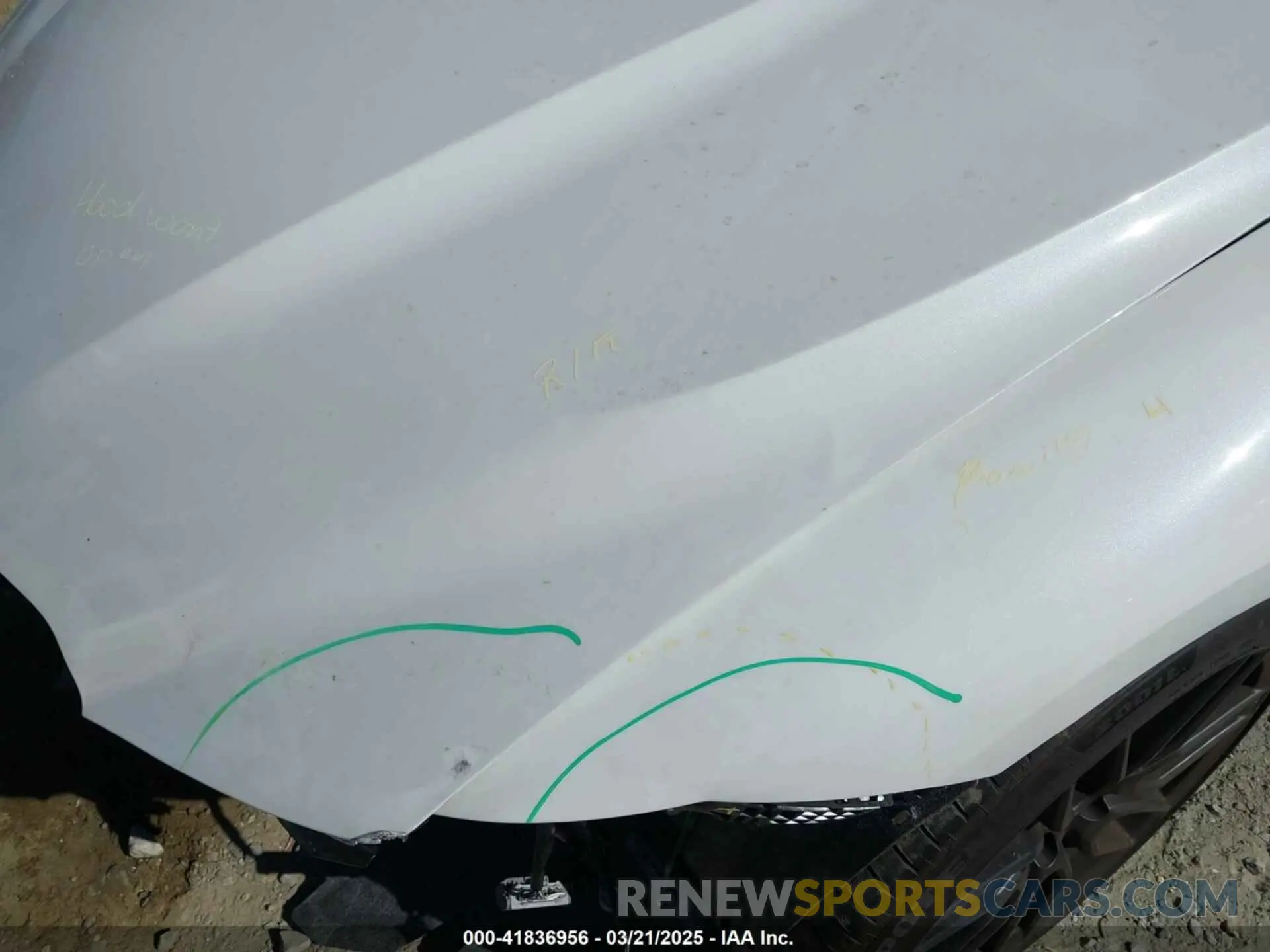 19 fotografías del automóvil dañado JTHAP1D28R5006211 LEXUS IS 500 2024