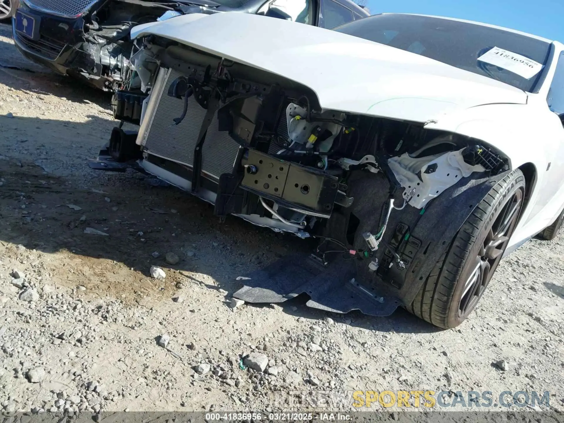 6 fotografías del automóvil dañado JTHAP1D28R5006211 LEXUS IS 500 2024