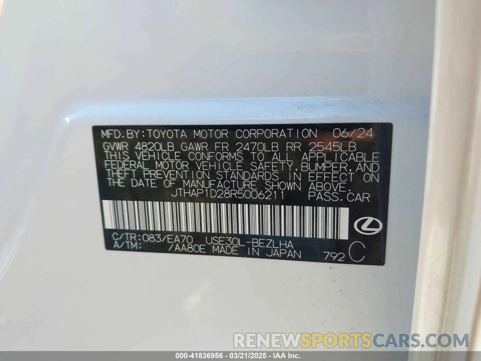 9 fotografías del automóvil dañado JTHAP1D28R5006211 LEXUS IS 500 2024