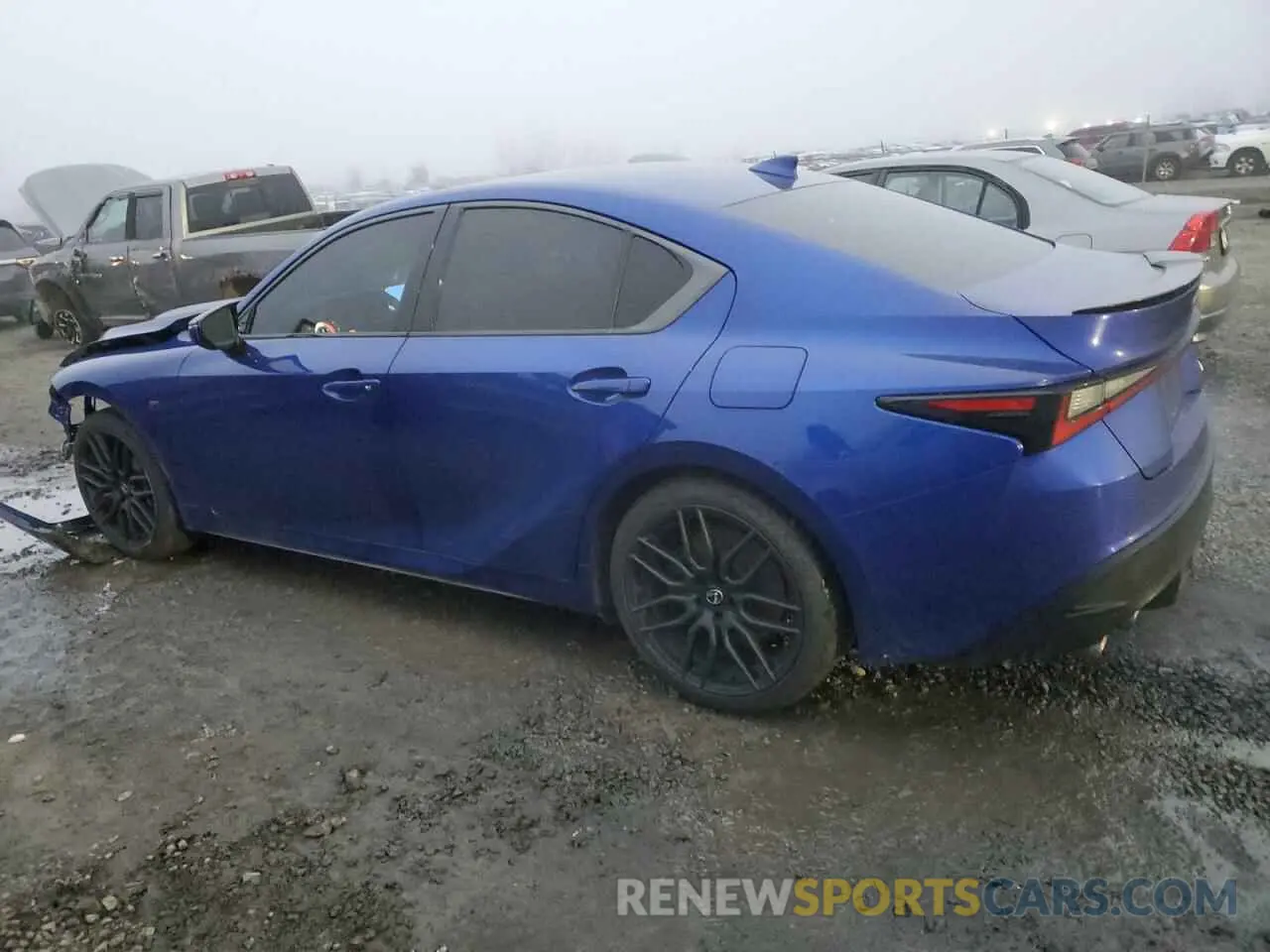2 fotografías del automóvil dañado JTHAP1D21P5003048 LEXUS IS 500 F S 2023