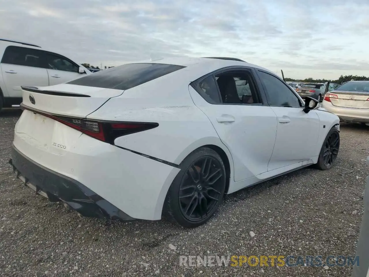 3 fotografías del automóvil dañado JTHAP1D24P5004355 LEXUS IS 500 F S 2023