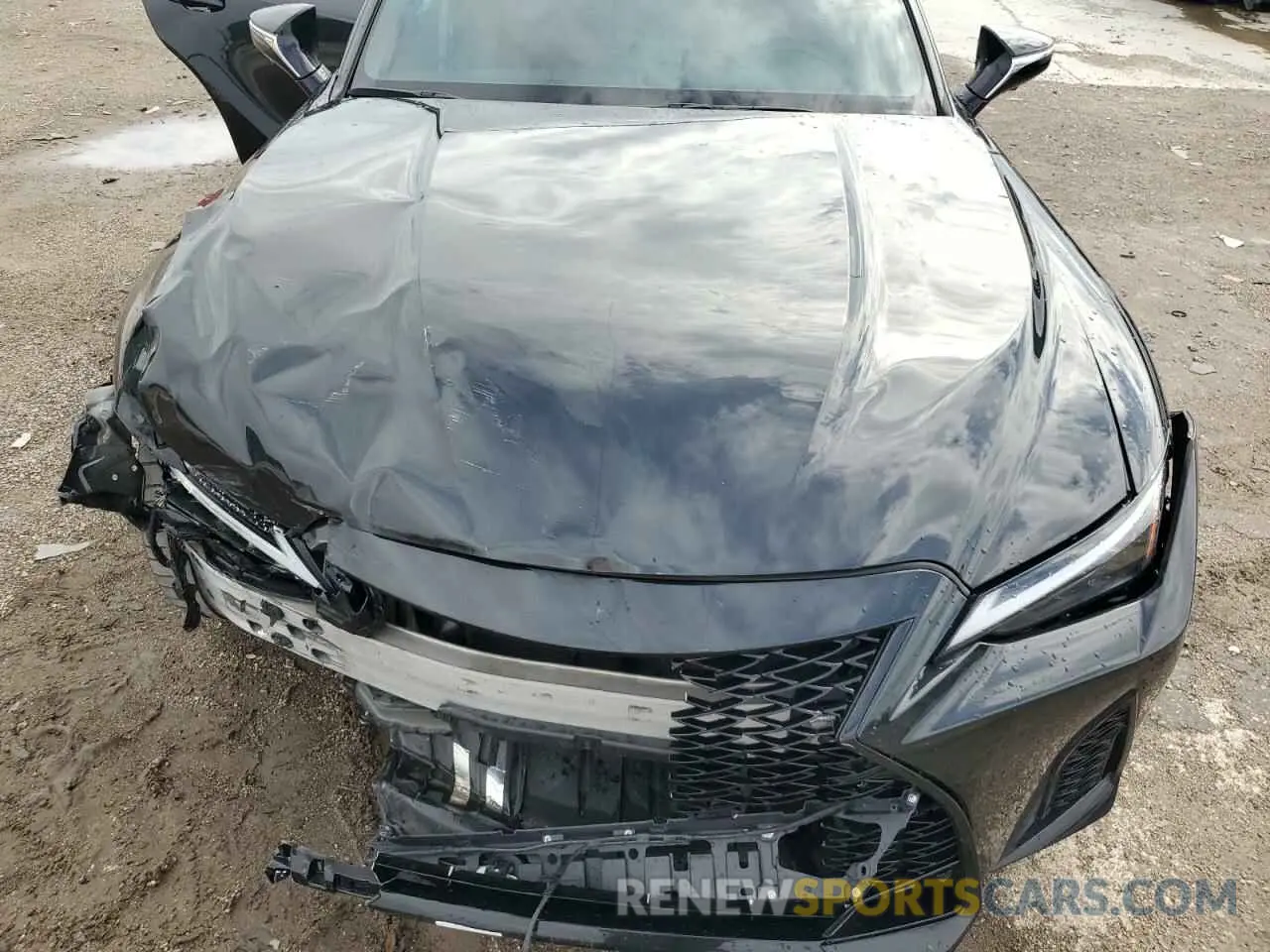 11 fotografías del automóvil dañado JTHAP1D25P5003618 LEXUS IS 500 F S 2023