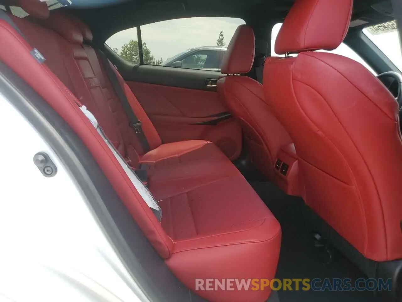 10 fotografías del automóvil dañado JTHAP1D29R5006055 LEXUS IS 500 F S 2024
