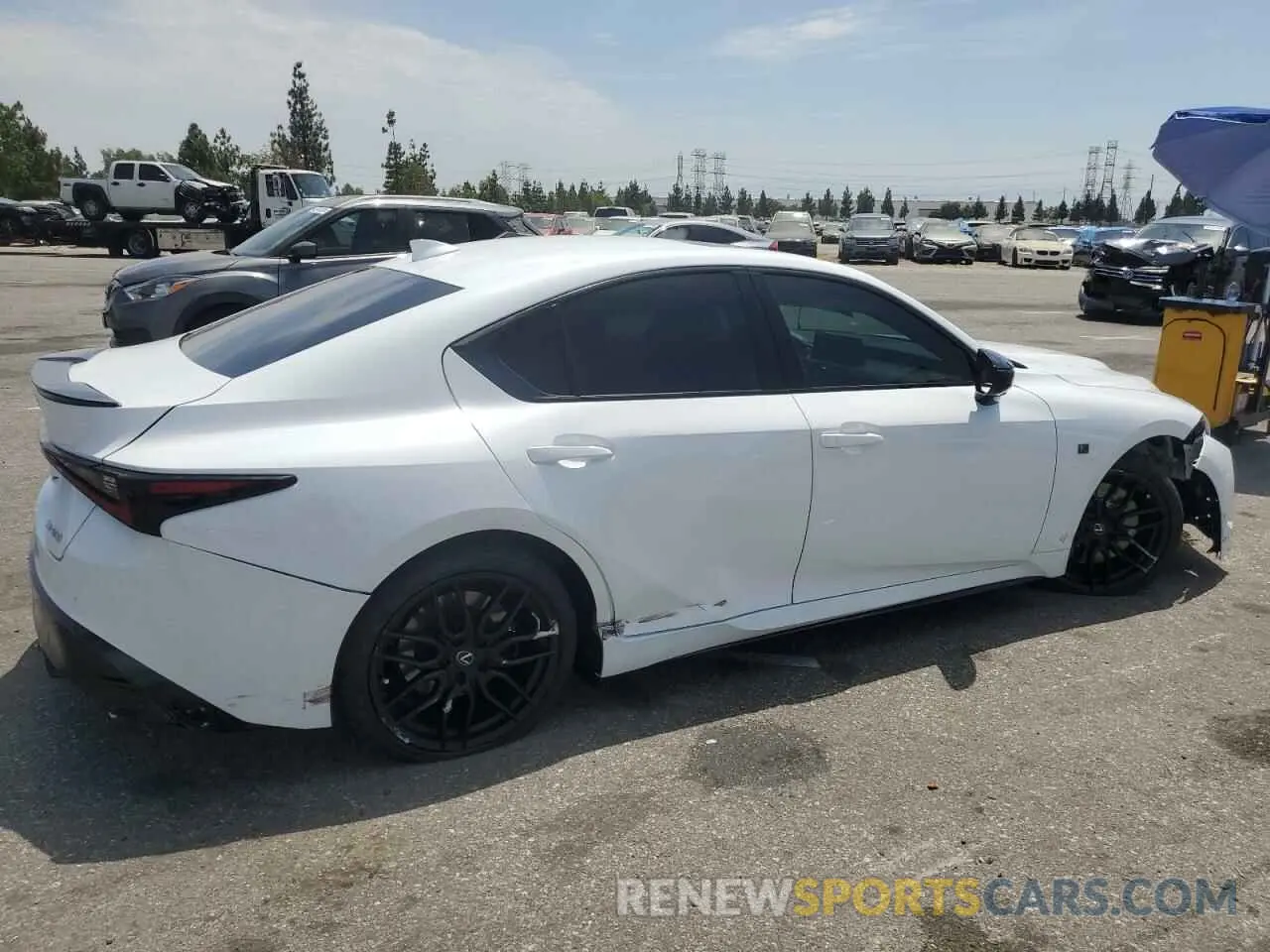 3 fotografías del automóvil dañado JTHAP1D29R5006055 LEXUS IS 500 F S 2024