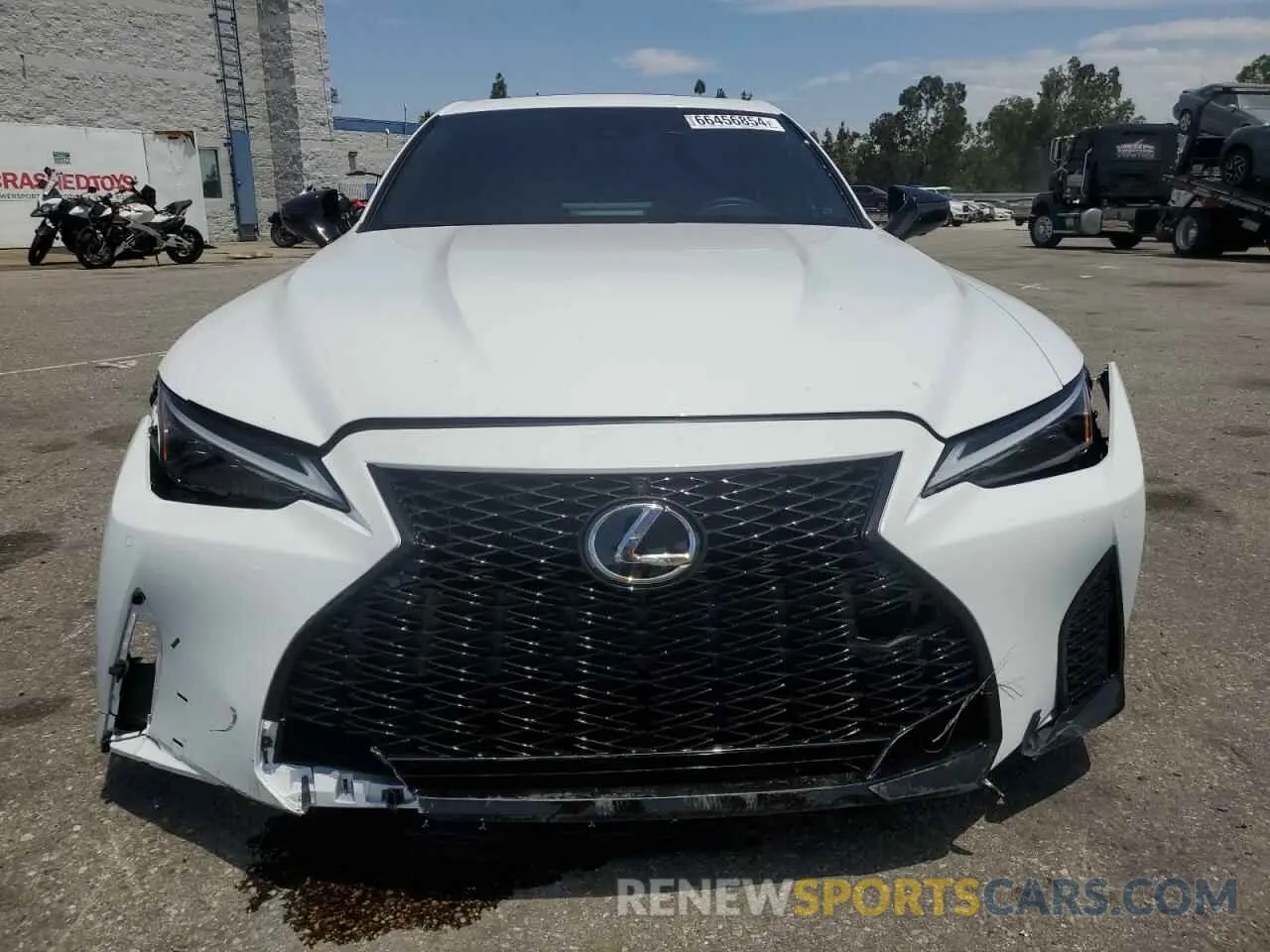 5 fotografías del automóvil dañado JTHAP1D29R5006055 LEXUS IS 500 F S 2024