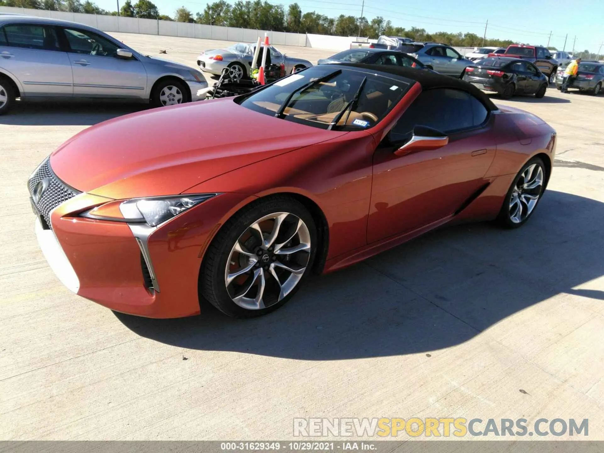 2 fotografías del automóvil dañado JTHKPAAY4MA100826 LEXUS LC 2021