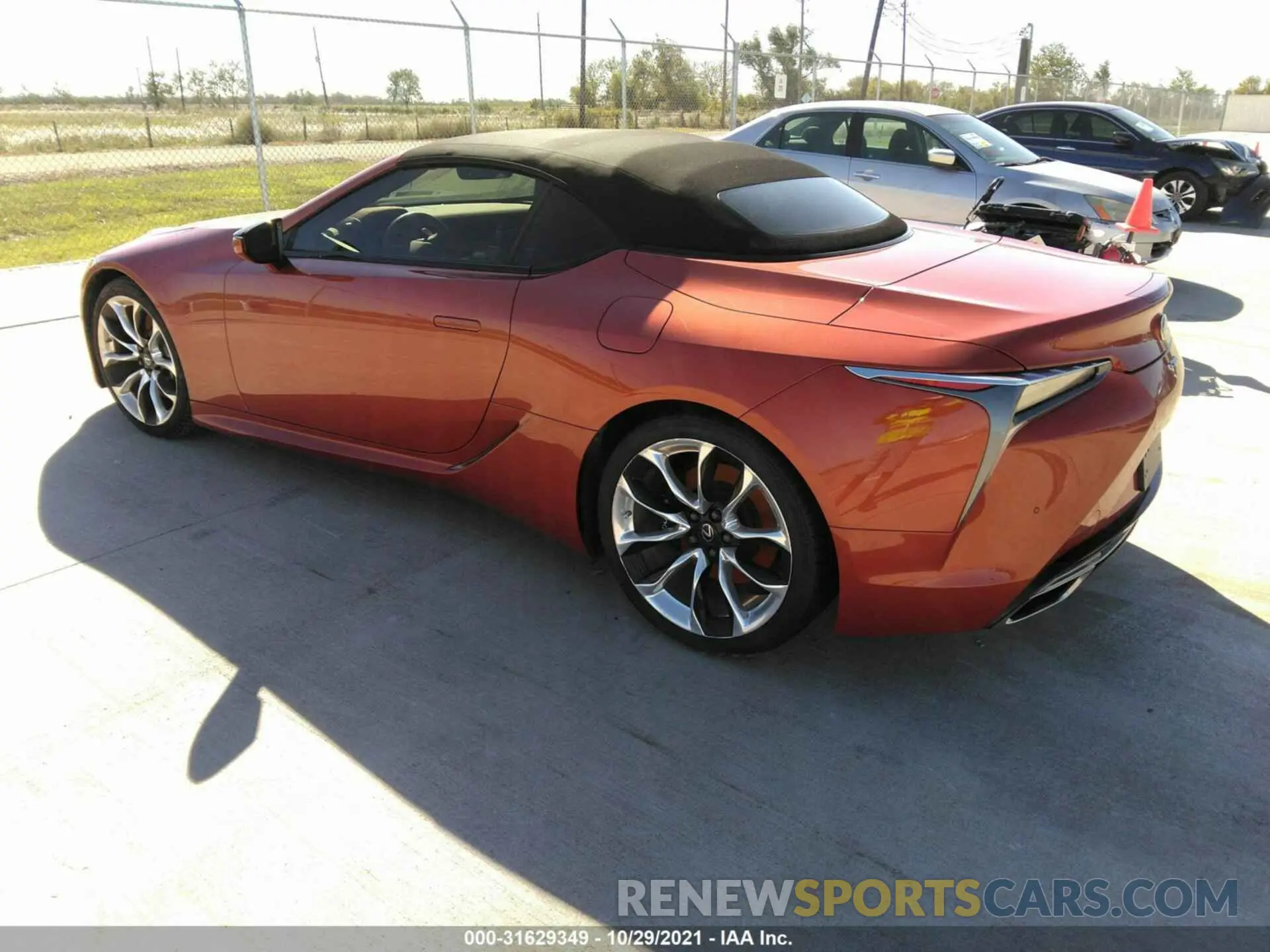 3 fotografías del automóvil dañado JTHKPAAY4MA100826 LEXUS LC 2021