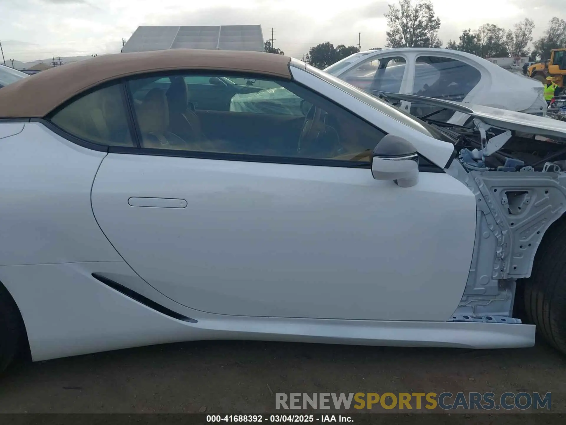 14 fotografías del automóvil dañado JTHKPAAY4MA101264 LEXUS LC 500 2021