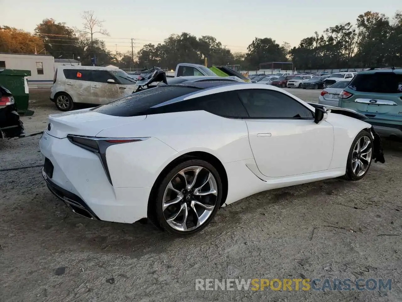 3 fotografías del automóvil dañado JTHHP5AY0KA007123 LEXUS LC500 2019