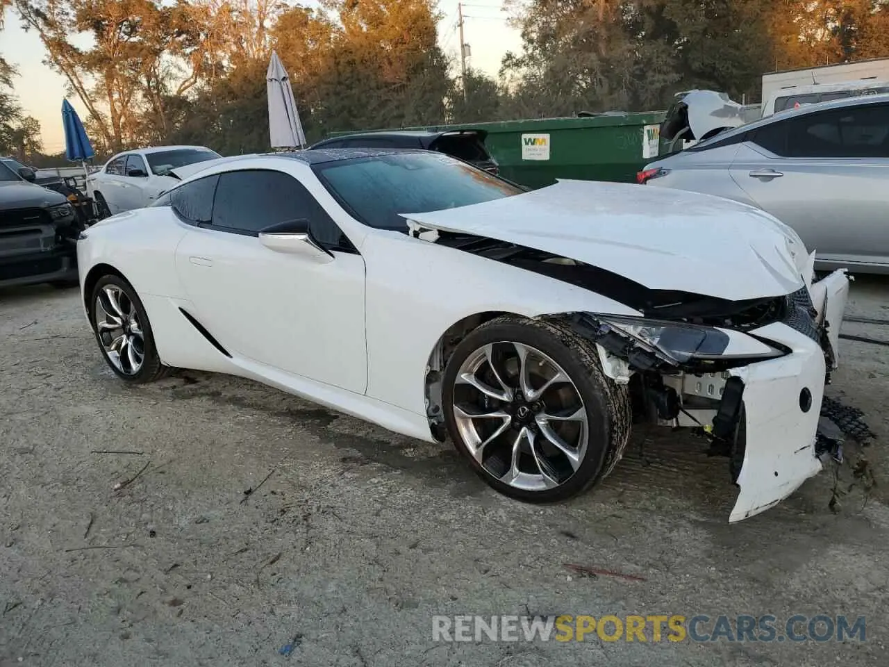 4 fotografías del automóvil dañado JTHHP5AY0KA007123 LEXUS LC500 2019