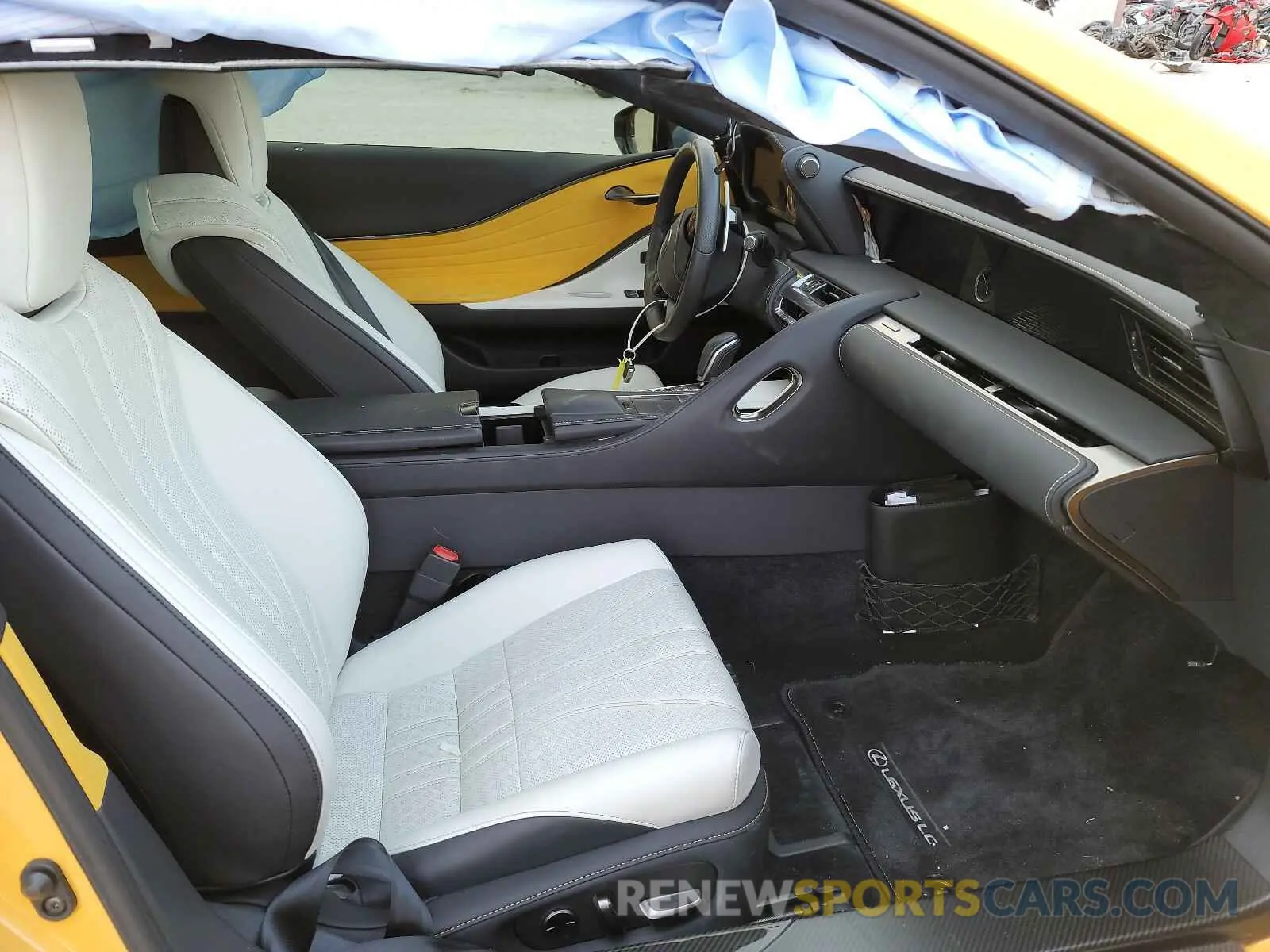 5 fotografías del automóvil dañado JTHHP5AY2KA006653 LEXUS LC500 2019