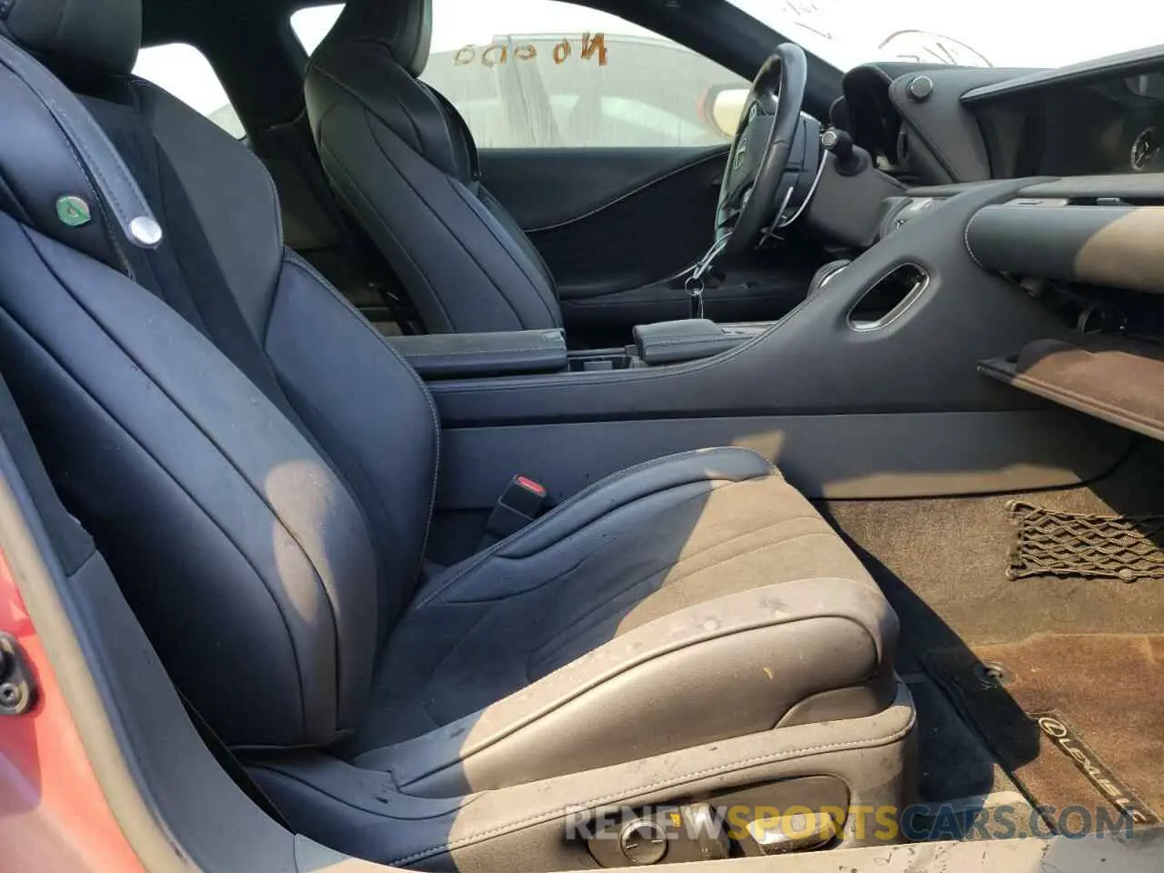 5 fotografías del automóvil dañado JTHHP5AY9KA006410 LEXUS LC500 2019