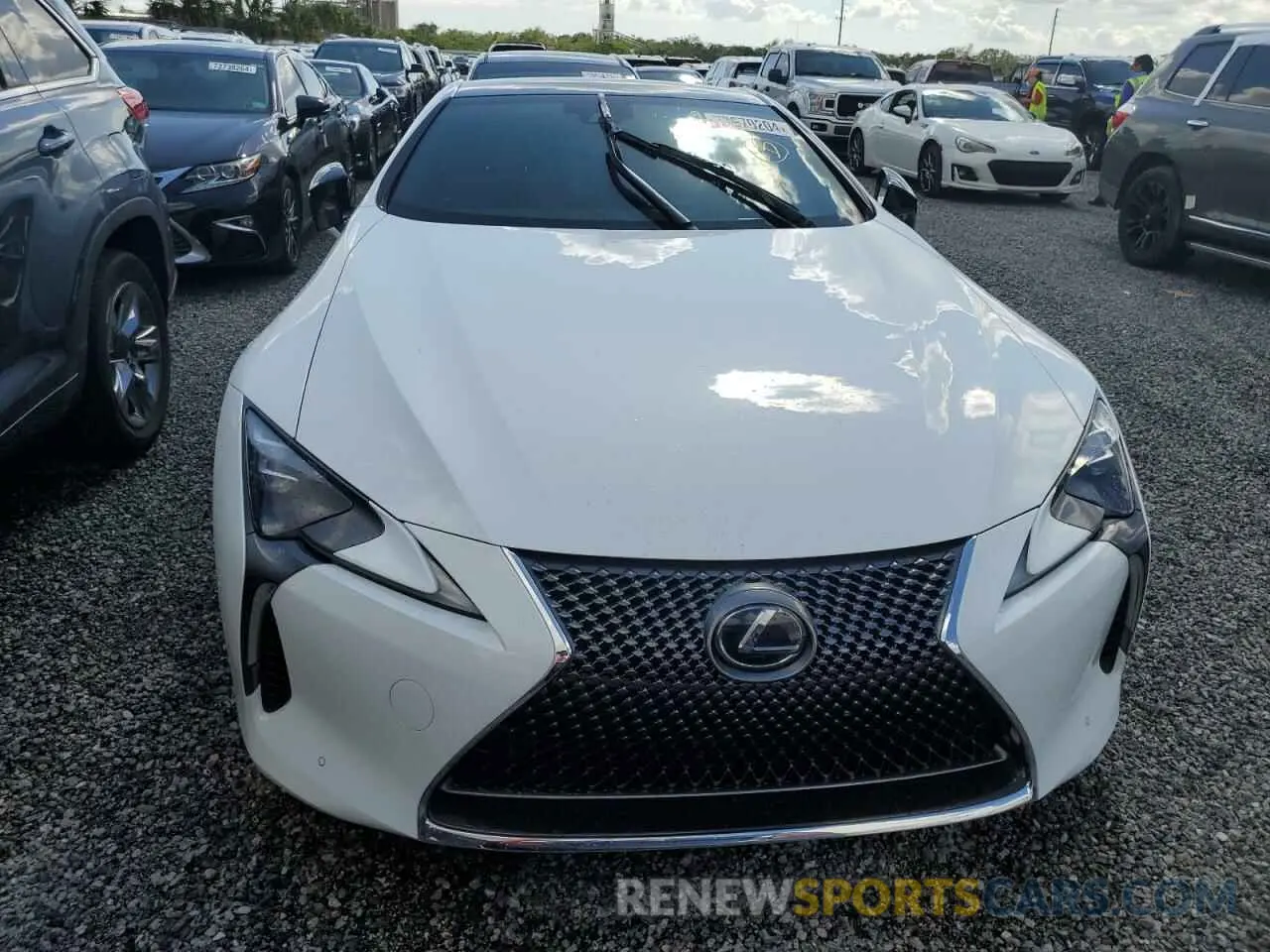 5 fotografías del automóvil dañado JTHBY5AY8LA001946 LEXUS LC500 2020