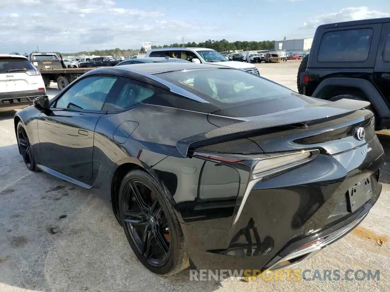2 fotografías del automóvil dañado JTHCP5AY9MA103619 LEXUS LC500 2021