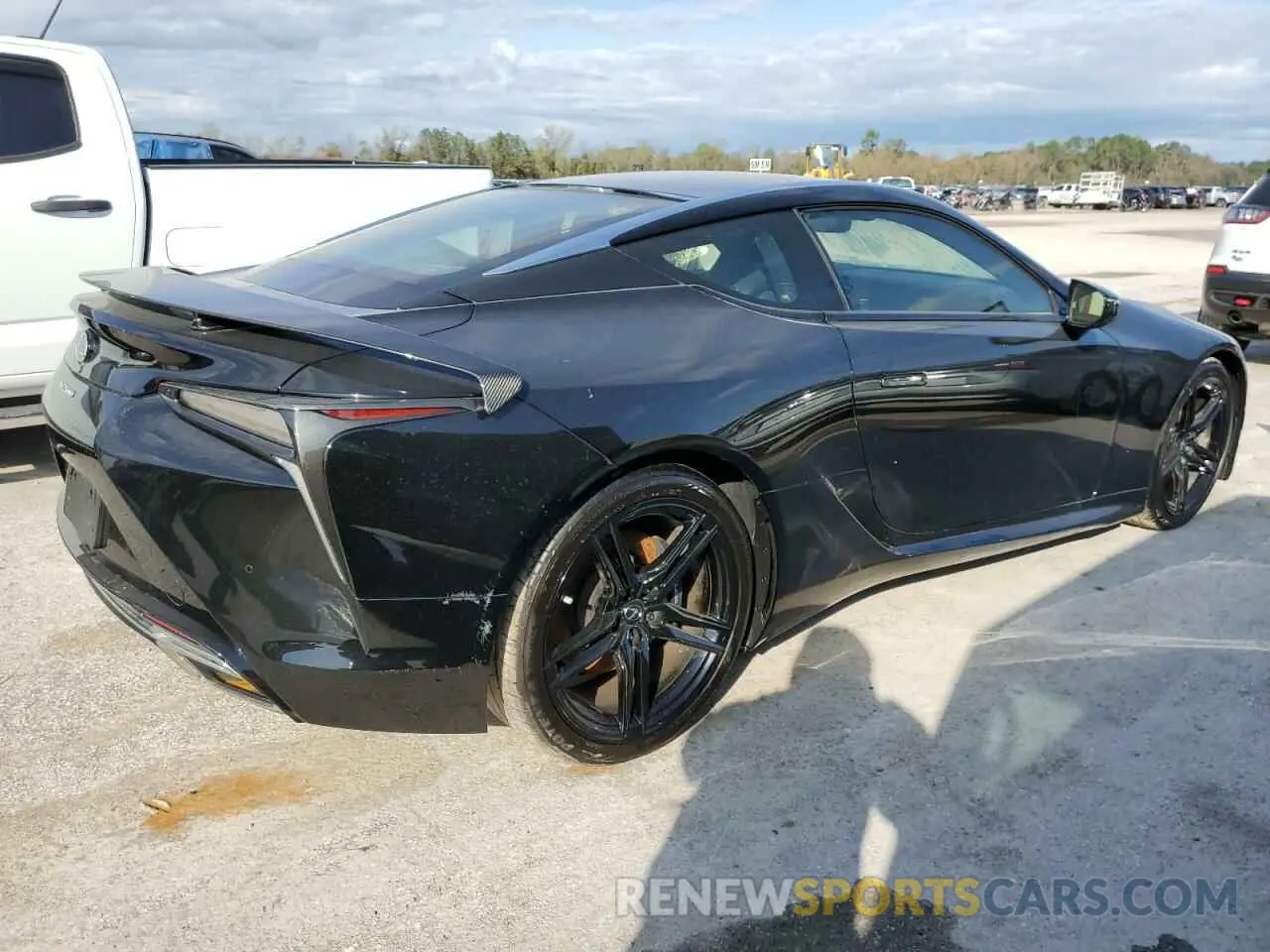3 fotografías del automóvil dañado JTHCP5AY9MA103619 LEXUS LC500 2021