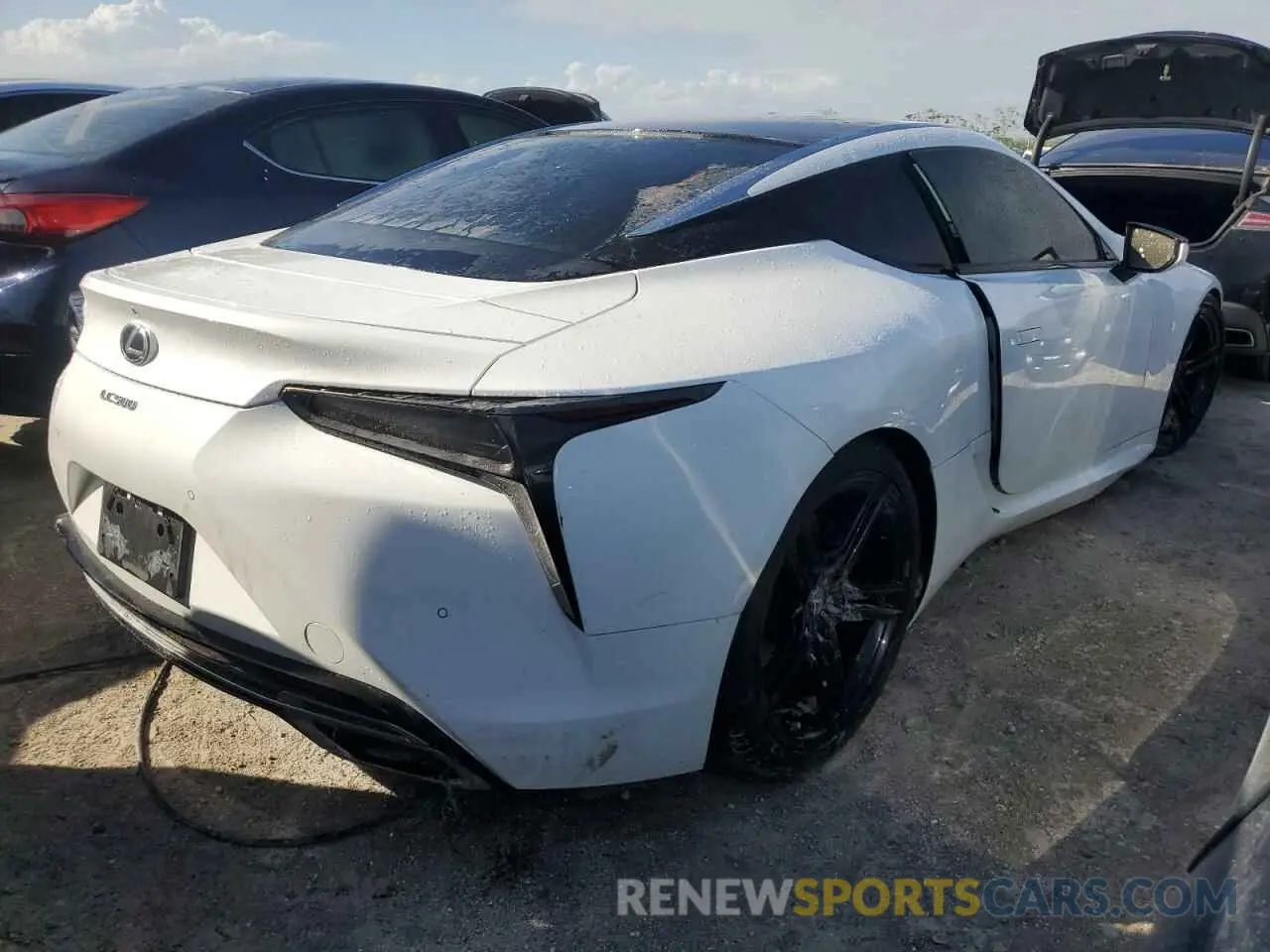 3 fotografías del automóvil dañado JTHLP5AY3NA105772 LEXUS LC500 2022