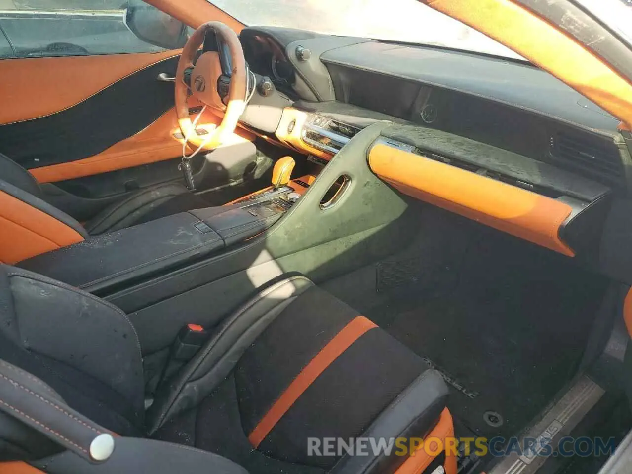 8 fotografías del automóvil dañado JTHLP5AY3NA105772 LEXUS LC500 2022