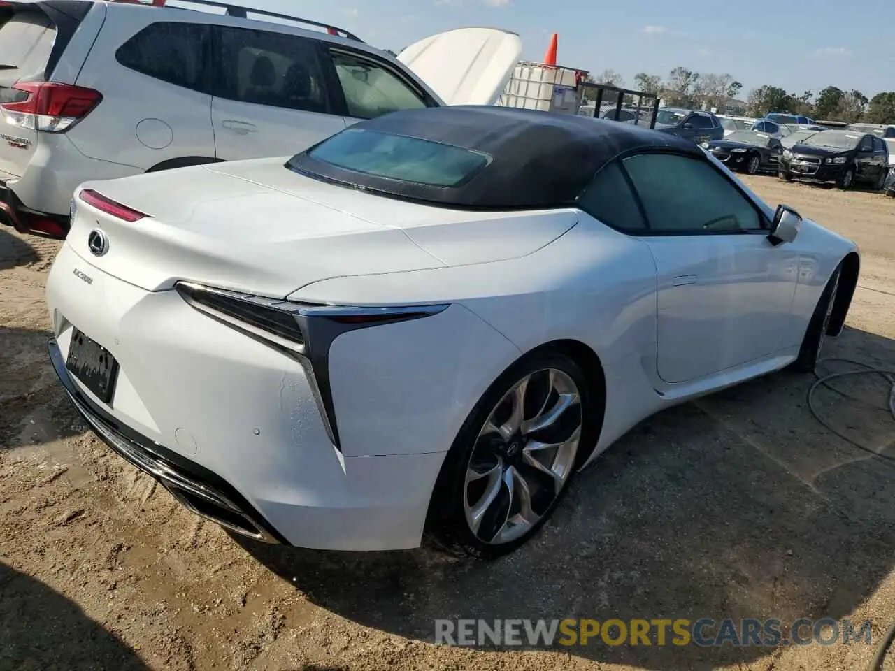 3 fotografías del automóvil dañado JTHMPAAY4PA106848 LEXUS LC500 2023