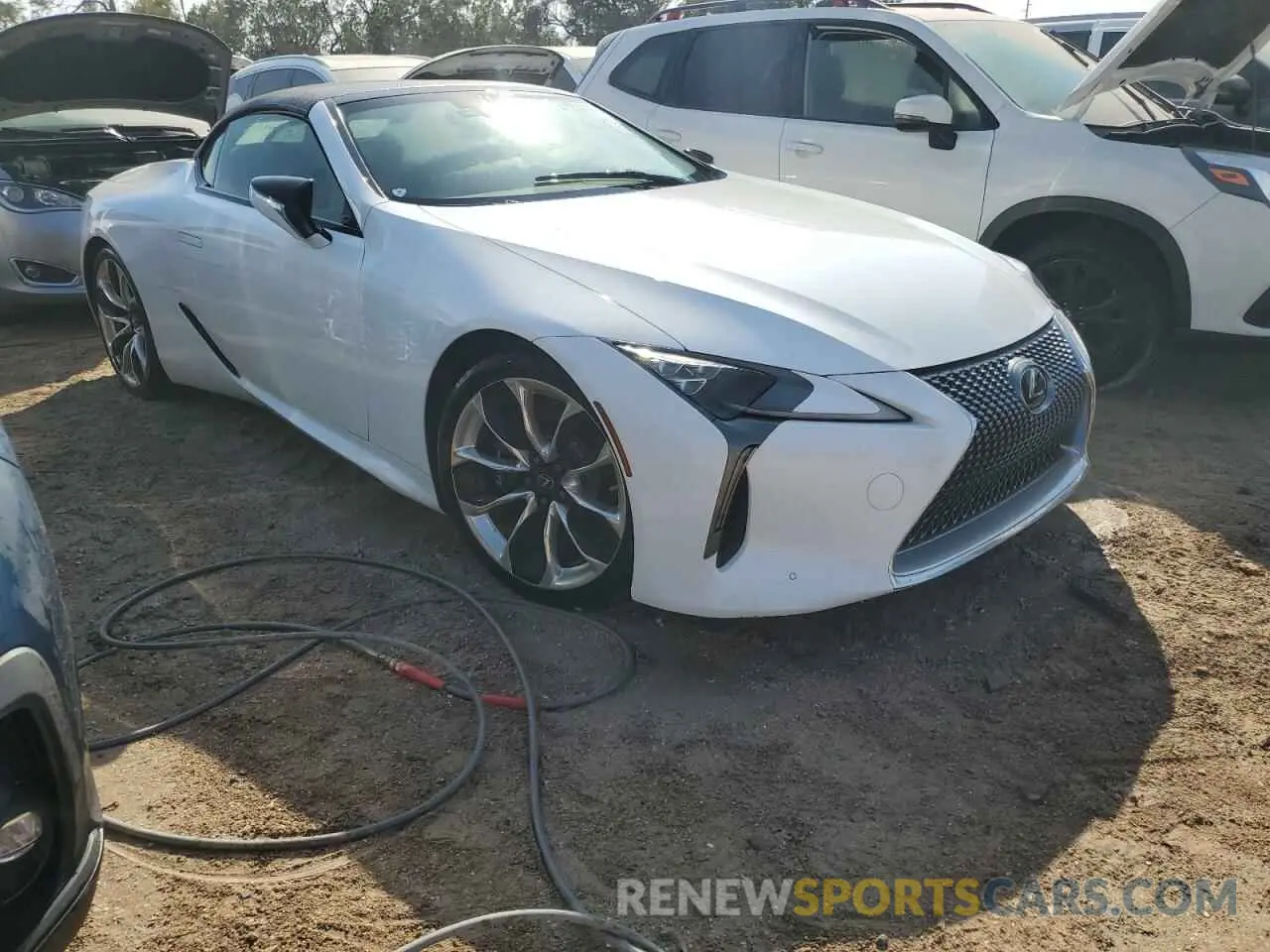 4 fotografías del automóvil dañado JTHMPAAY4PA106848 LEXUS LC500 2023