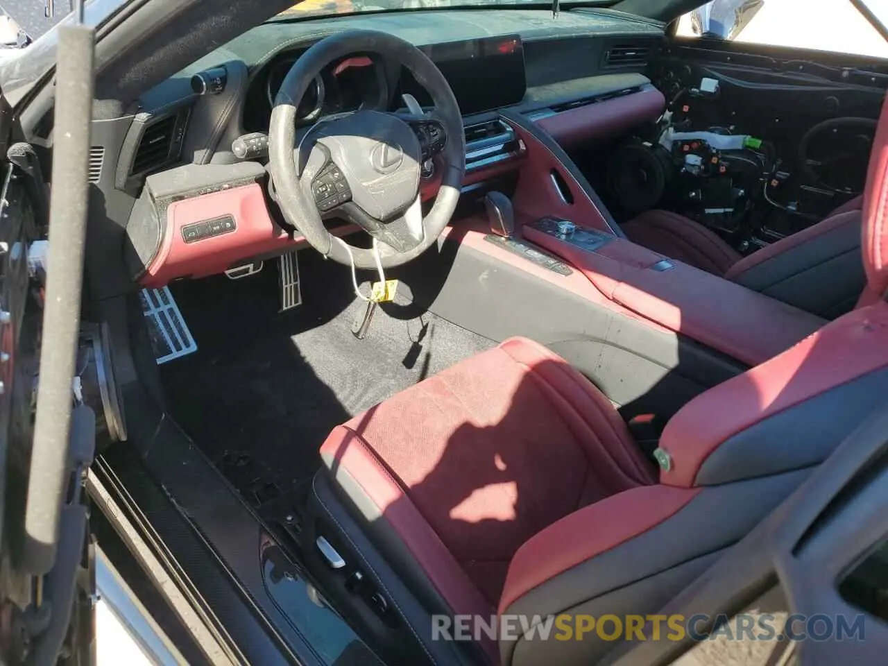 8 fotografías del automóvil dañado JTHBP5AY5RA108822 LEXUS LC500 2024