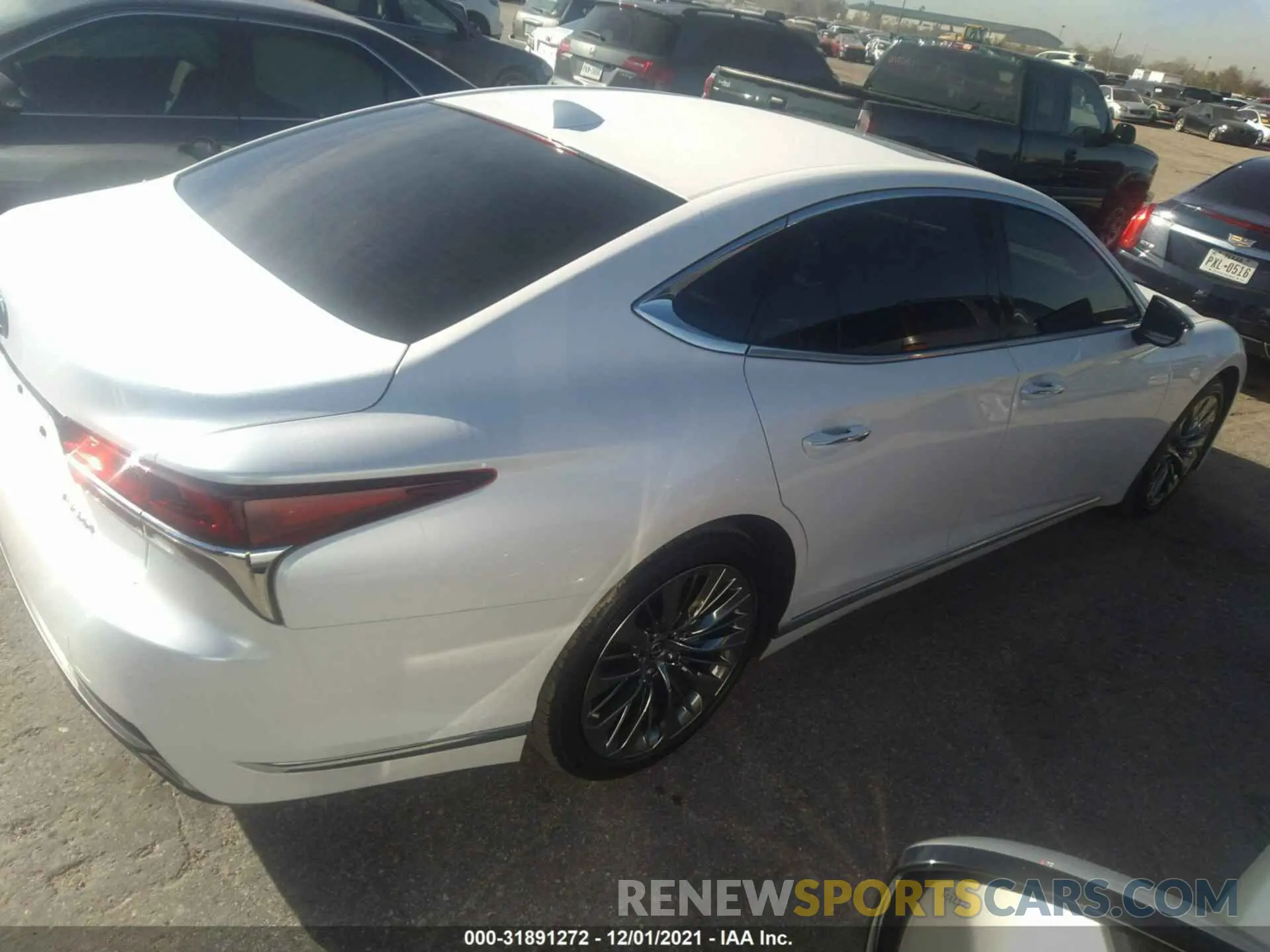 4 fotografías del automóvil dañado JTHD51FF9L5012240 LEXUS LS 2020